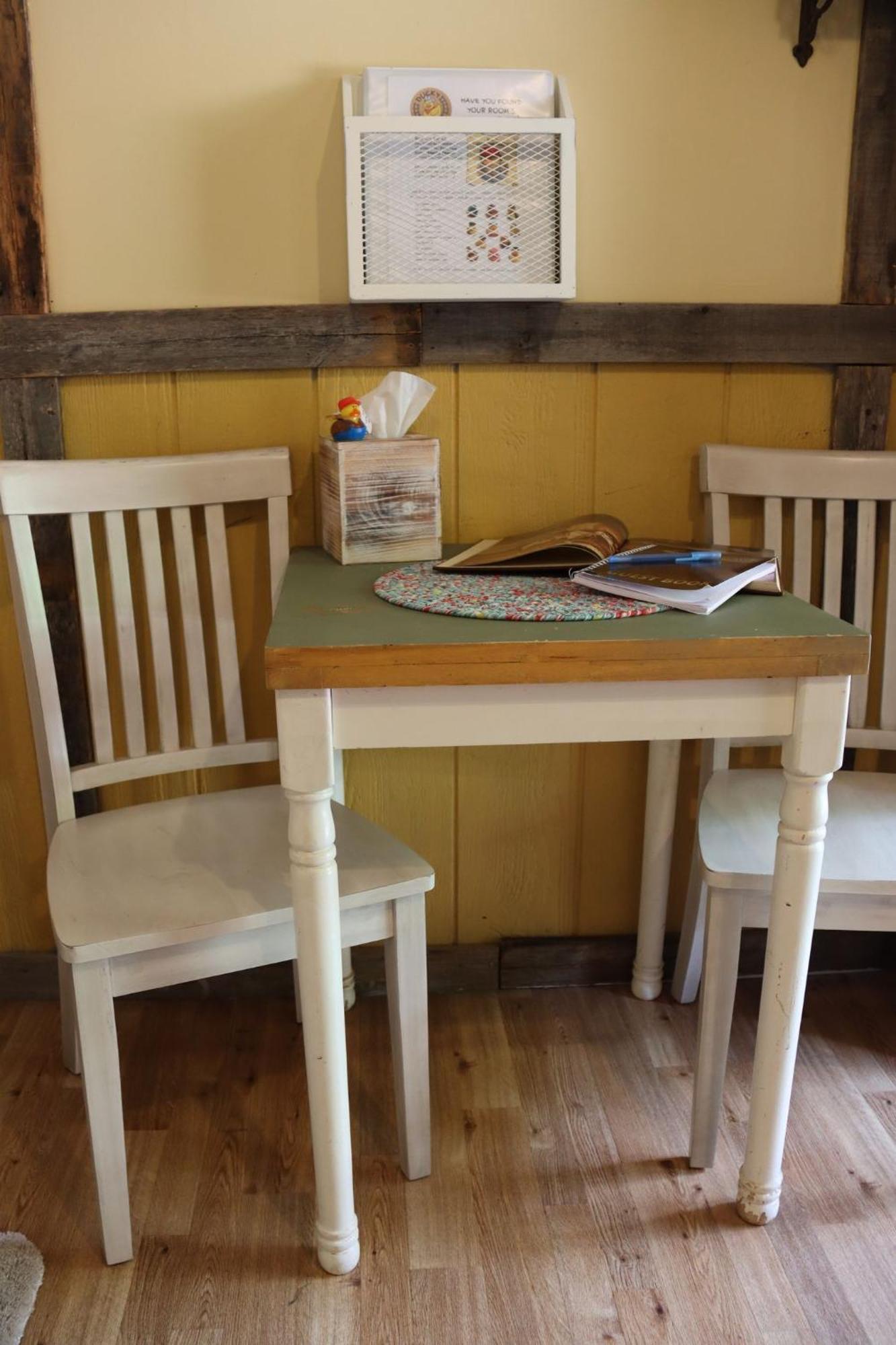 Acorn Hideaways Canton Charming Pioneer Suite 1890'S General Store ภายนอก รูปภาพ
